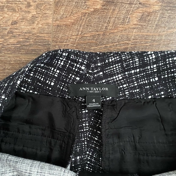 Ann Taylor - Picture 2 of 6